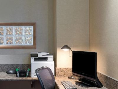 Angeles Gateway-torrance By Ihg Hotel